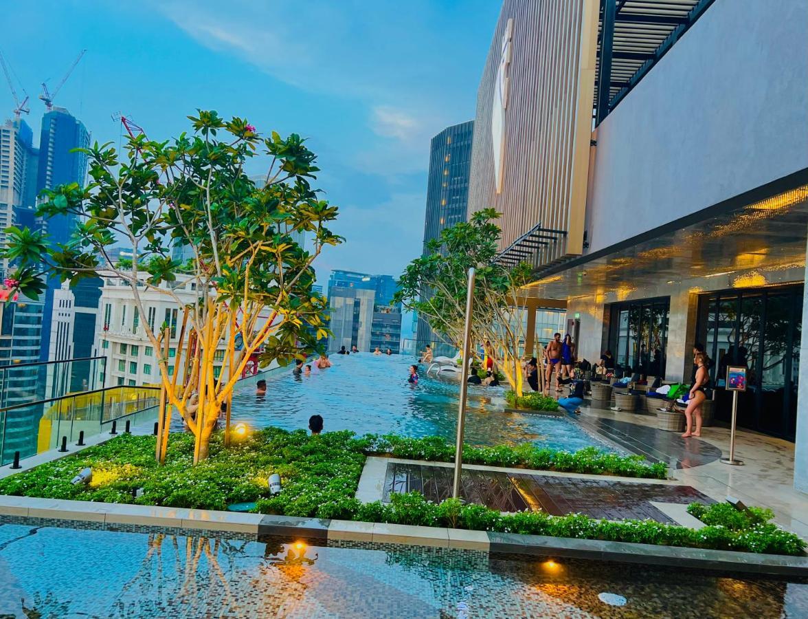 Axon Suites Bukit Bintang By Sky Pool Kuala Lumpur Exterior photo